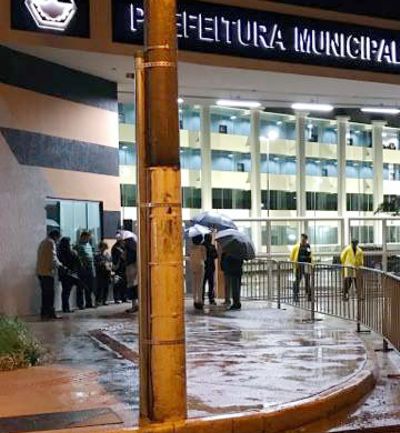 MICO - GORILA: outra grande manifestação do SINTRAM mobiliza gatos pingado contra a administração municipal MANIFESTAÇÃO - SINTRAM